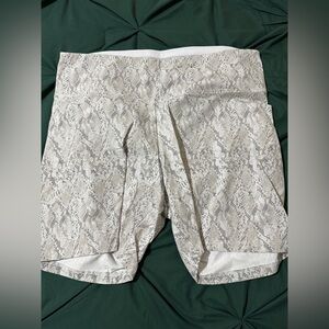 INC International Concepts Snake Print Bike Shorts - Cream and Gray
